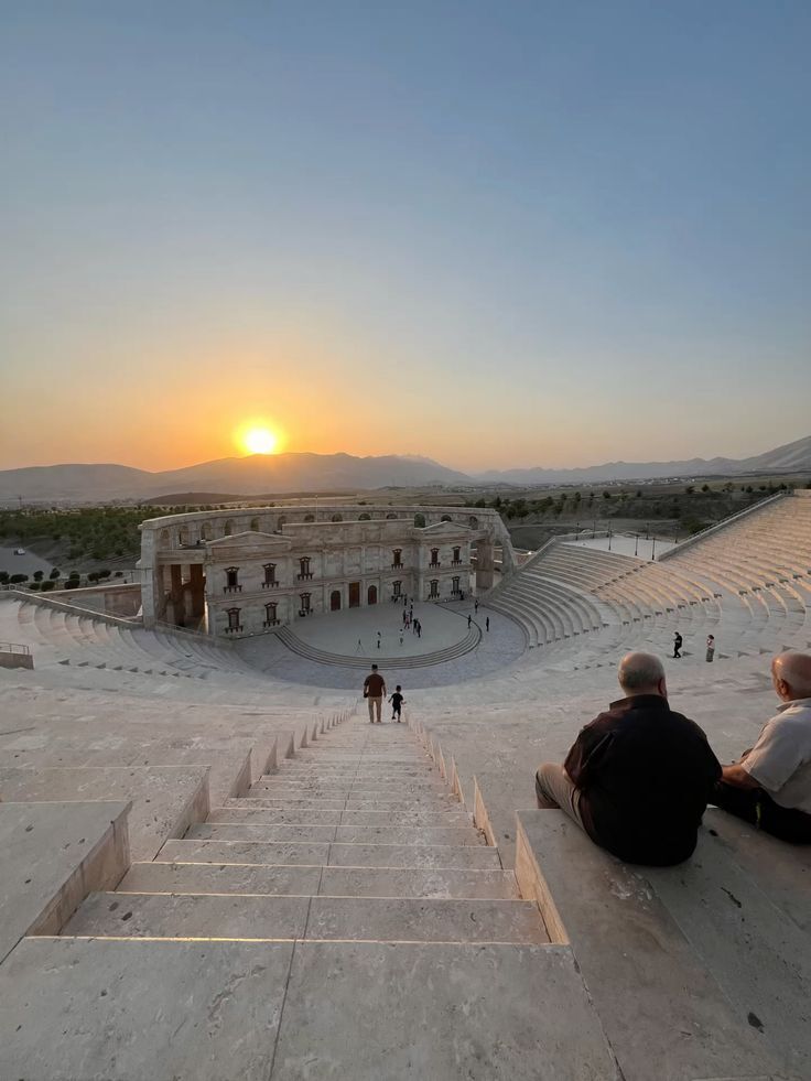 A visit to mountain Kurdistan and the Shatt al-Arab waterway
